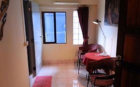 Fong Kaew&Baan Nang Fa Guesthouse